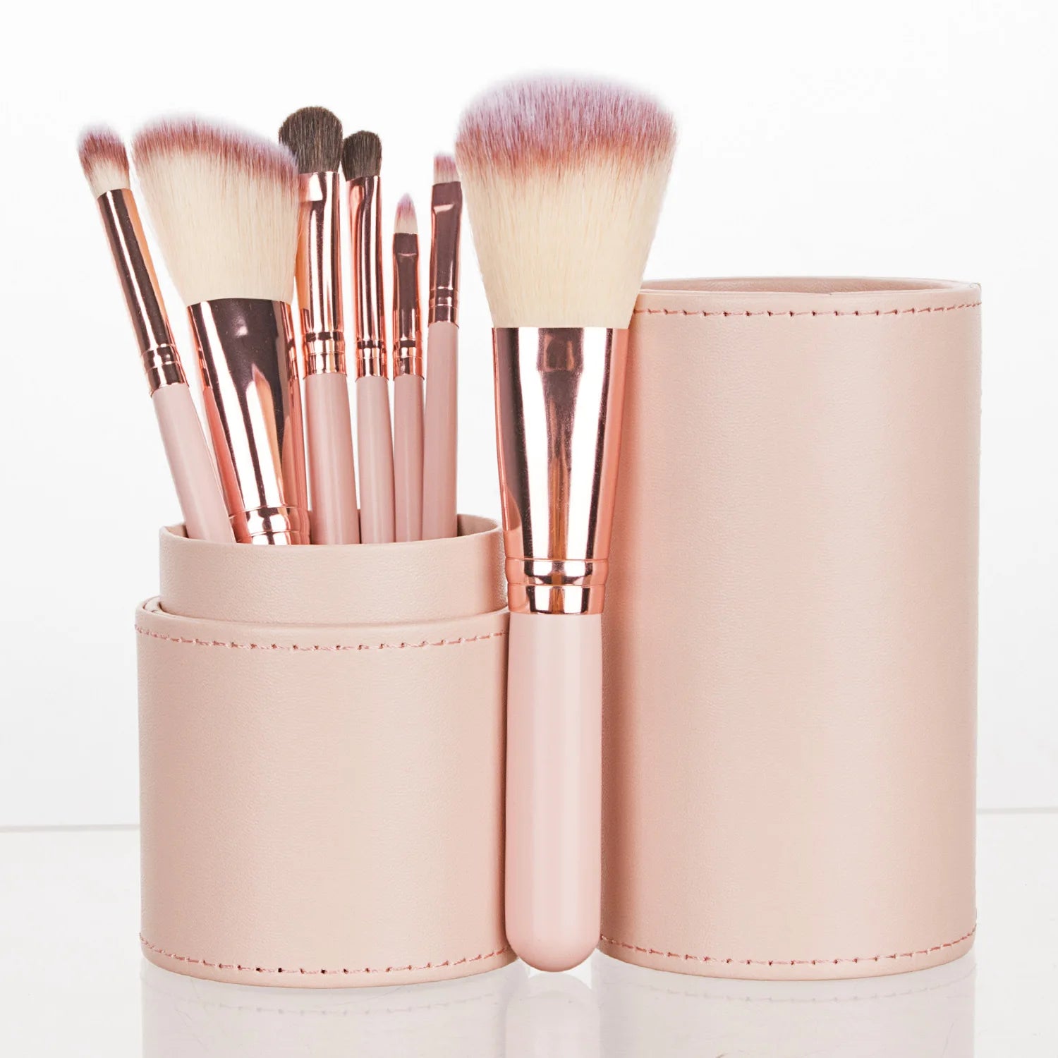 makeup-brushes-set-with-bucket.jpg