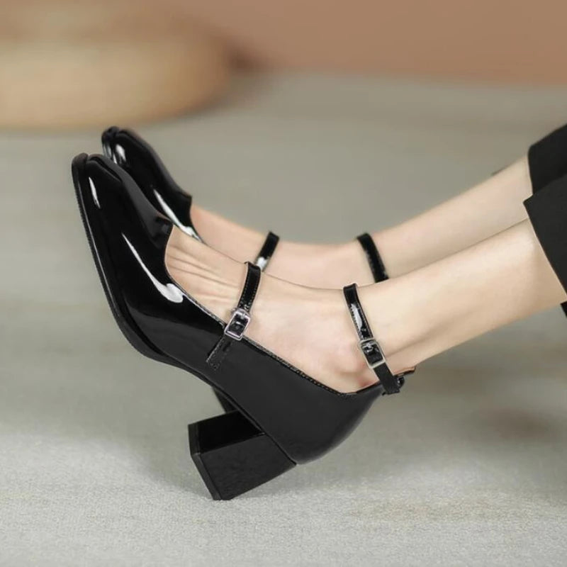 Woman's Fashion Mary Patent Leather Pumps