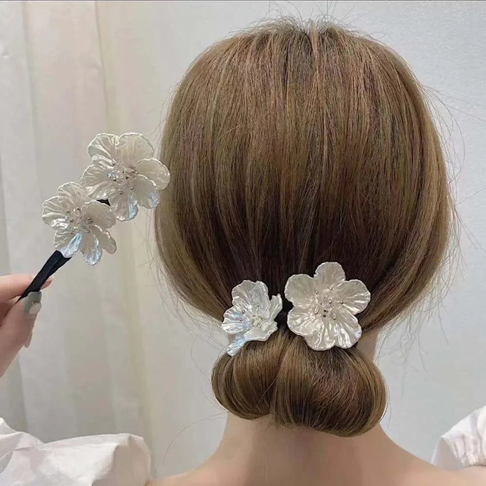 Woman's Shell Flower Magic Bun Maker